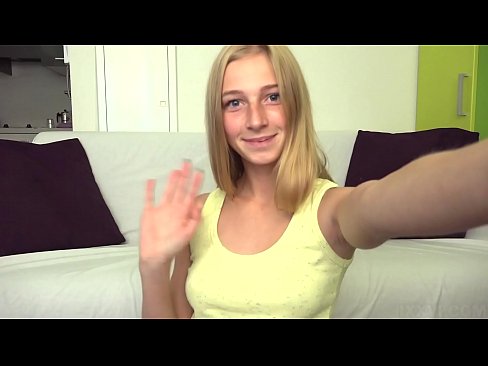 ❤️ Keď sa nudím, lenivo si masturbujem svoju ružovú kundičku ❌ Sex video na nás ❌️